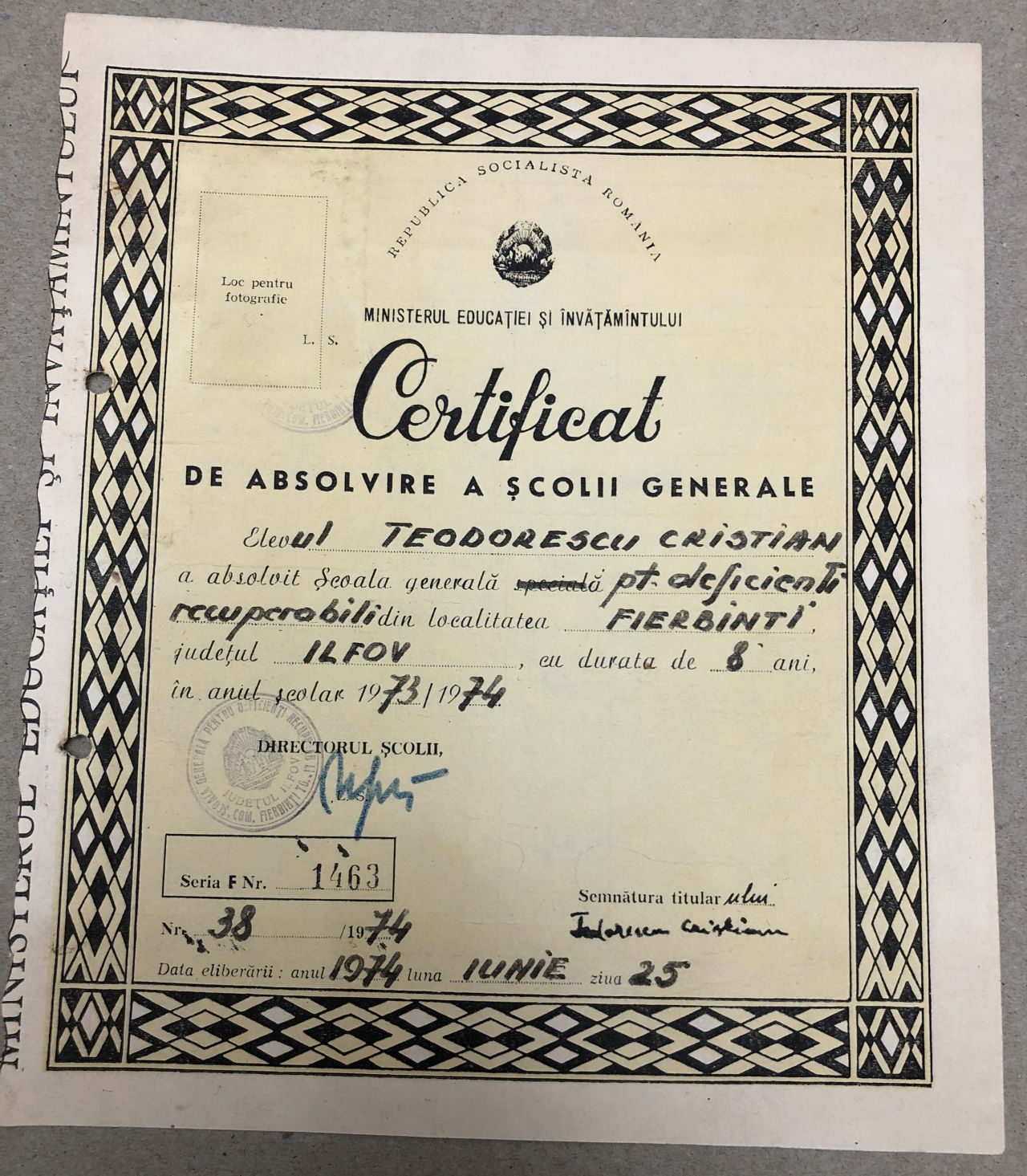 Fuck happiness Basement diploma absolvire scoala generala, 25 iunie 1974 – kolectionarul.ro